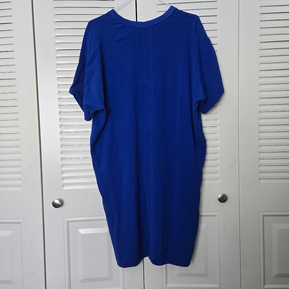Vince. Cobalt Blue Viscose Silk Short Sleeve Modern Shift Dress Size S - Picture 2 of 10